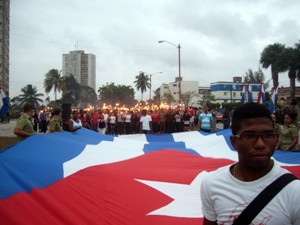  Jóvnes cubanos protagonizarán Marcha de las Antorchas