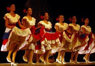 Recibirá la plaza del Gallo al Ballet Folklórico