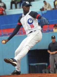 Along with the left-handed Dariel Góngora, Arbelio Quiroz (in the photo) extols in the body of openers of the Camagüeyans.