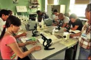 Escuelas camagüeyanas cuentan con laboratorios chinos