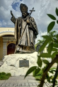 estatua_juan_pablo II
