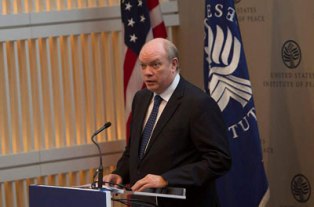 Malmierca Meets with Governor of Virginia in Washington