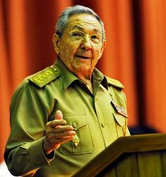 Raúl Castro al clausurar el Quinto Período Ordinario de Sesiones de la Octava Legislatura. Revertida tendencia a la desaceleración económica cubana