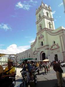 Tomada de radiorebelde.cu  Si de tránsito y turistas se trata