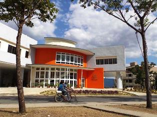 El colectivo de trabajadores de la treintañera Televisión Camagüey acaba  de materializar un viejo anhelo, al estrenar sede nueva en un elegante y confortable edificio. Foto: del autor Nueva sede para Televisión Camagüey