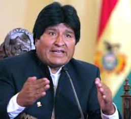 Raúl Castro recibe a presidente boliviano Evo Morales