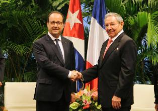 Foto:Archivo  Recibirá François Hollande a Raúl este lunes