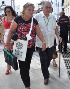 El Dr.C. Rodrigo Álvarez Cambras, Presidente de la Asociación de Amistad Cubano-Árabe y Presidente de Honor de la Unión Árabe de Cuba, impartió una conferencia magistral en la Jornada de la Diversidad Cultural para el Diálogo y el Desarrollo, que se celebra en esta ciudad. El Dr.C. Rodrigo Álvarez Cambras, Presidente de la Asociación de Amistad Cubano-Árabe y Presidente de Honor de la Unión Árabe de Cuba, impartió una conferencia magistral en la Jornada de la Diversidad Cultural para el Diálogo y el Desarrollo, que se celebra en esta ciudad.