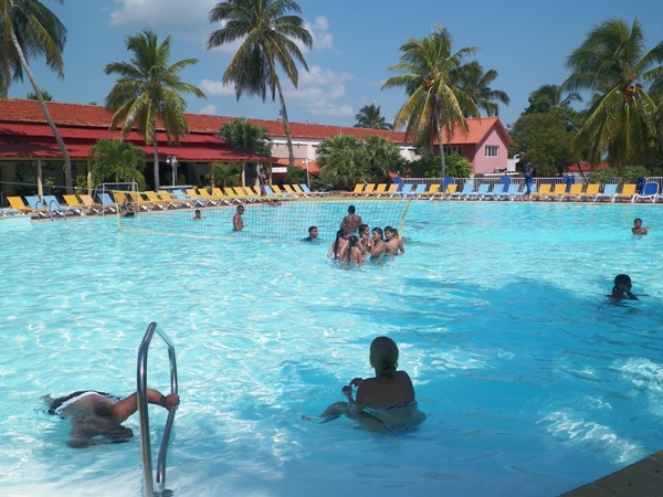 Longevo hotel de Santa Lucía, reverdece