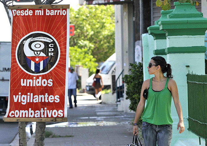 Foto:juventudrebelde.cu Acometen los CDR tareas por su 56 Aniversario