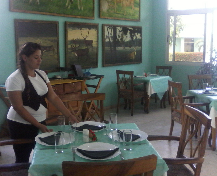 El restaurant sustituyó a la fonda de madera  en el antiguo reparto Garrido.Foto:Tomada de tvcamaguey.icrt.cu Camagüey en la ruta de  Fidel hacia la Historia