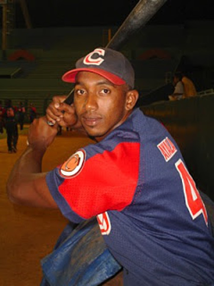 Alexander Ayala García Foto: Tomada de www.beisbolencuba.com Torpedero camagüeyano con papeletas para el IV Clásico Mundial