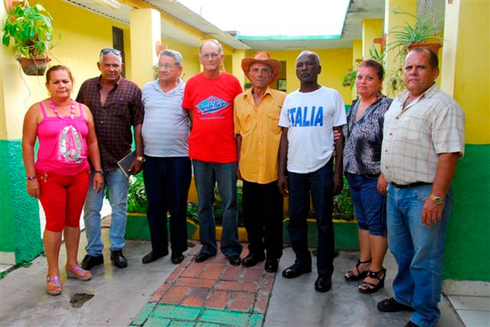 Condecoran a cincuentenarios agroazucareros camagüeyanos