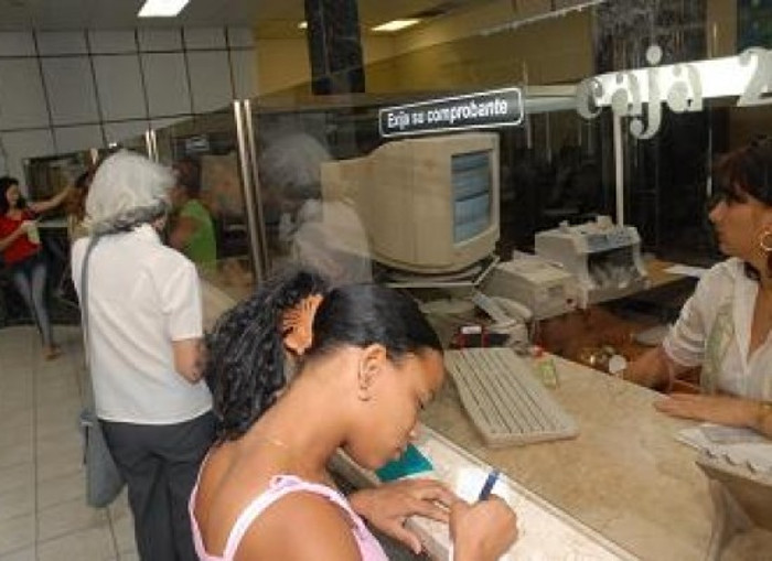 Foto: Archivo Millonaria clientela en el Banco Popular de Ahorro