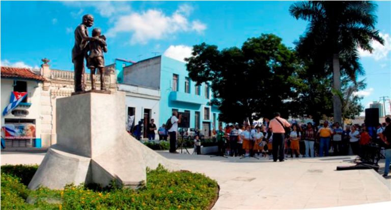 Foto: Otilio Rivero Delgado /Adelante Mujer camagüeyana en primera línea contra el bloqueo