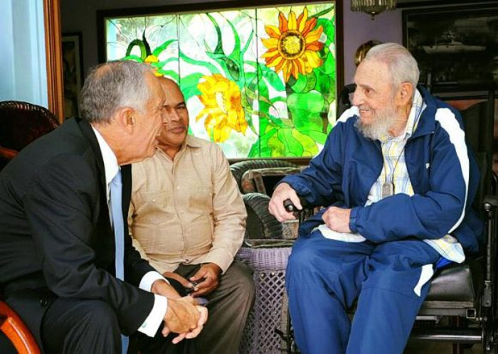 Fidel recibió al excelentísimo Sr. Marcelo Rebelo de Sousa, presidente de Portugal, 26 de octubre de 2016. Foto: Estudios Revolución Sostuvo Fidel encuentro con el Presidente de Portugal