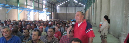 En Florida, aplausos comprometidos