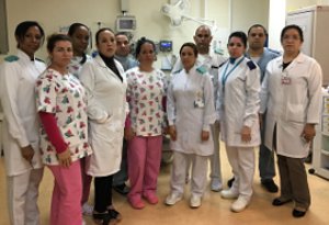 Parte de la brigada médica cubana en Qatar, de guardia hoy en emergencias. Foto: Cortesía del doctor camagüeyano Ernesto Eusebio López Cruz.