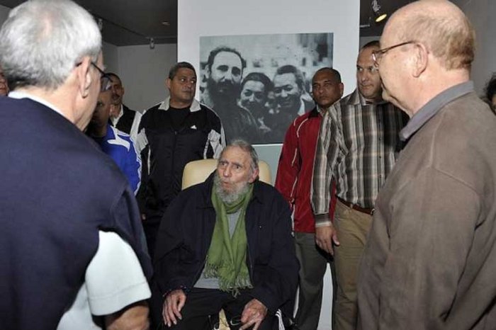 Photo Taken from: prensa-latina.cu Cuba Writers, Artists express Sorrow for Fidel's Death
