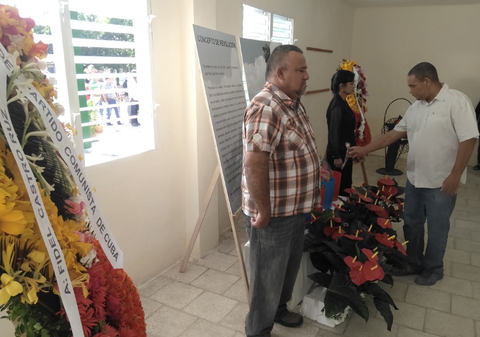 Con solemnidad y dolor se honra en Minas a un inmortal. Foto: Félix Anazco Ramos/Adelante