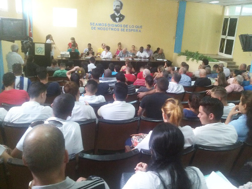 Foto: Alexei Nápoles González/Colaborador Estudiantes universitarios camagüeyanos por un 2017 mejor