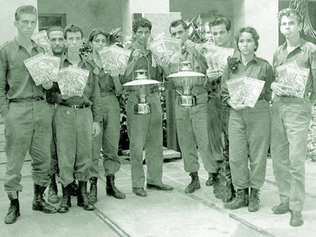 Tomada de cadenagramonte.cu ¡ Fidel, Fidel, dinos que otra cosa tenemos que hacer…!