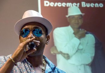 Descemer Bueno realizará gira nacional