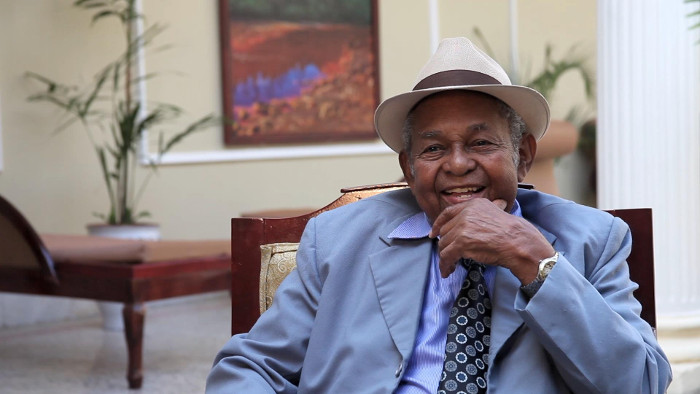 Foto: Cortesía de Gustavo Pérez Toca el “Principal” para que escuche Nené