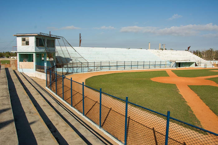 Muy pronto, la imagen del parque vertientino cambiará para bien. La mejoras no solo beneficiarán al béisbol, sino también a competiciones como las de las tablas gimnásticas. Fotos: Leandro A. Pérez Pérez