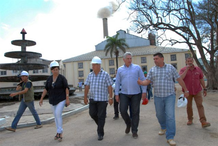 Fotos: Otilio Rivero Delgado/Adelante Recorre Díaz-Canel unidades agroalimentarias en Camagüey