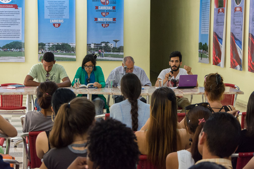 Feria Joven, única de su tipo en el país, integración de la Univerisdad y la cultura. Foto: Leandro Pérez Pérez/Adelante
