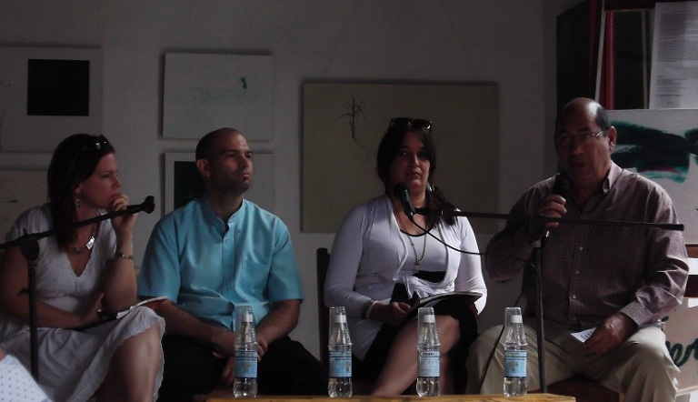 Carilda, Desnuda y para siempre