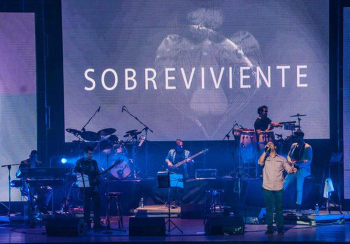 Sobreviviente, presentación de la más reciente producción discográfica del dúo Buena Fe, en concierto en el Teatro Karl Marx, en La Habana, el 3 de marzo de 2017. FOTO: Marcelino Vázquez Hernández/ACN Buena Fe, en concierto esta noche en Camagüey