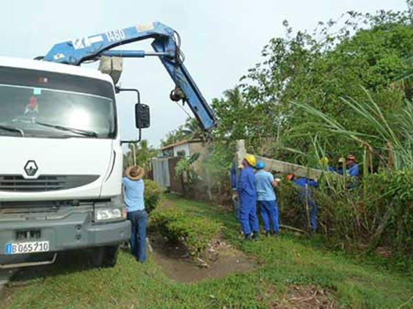 Photo: taken from www.tiempo21 Strong storm wreaks havoc in Las Tunas city