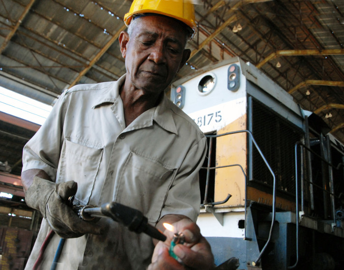 Salvador Ávalos Armenteros. Fotos: Otilio Rivero Delgado/ Adelante Ávalos, el maestro