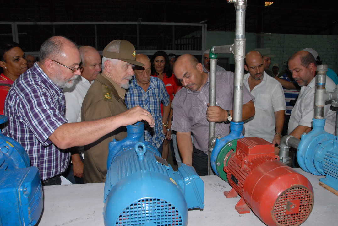 Foto: Otilio Rivero Delgado/Adelante Chequea Ramiro Valdés recuperación de industrias de Nuevitas
