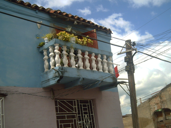 Foto: Tomada de radiocamaguey.wordpress.com Continúan atrasos en la erradicación de ilegalidades urbanas en Camagüey