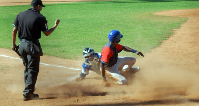 Camagüey necesita mejorar su producción ofensiva, sobre todo en cuanto a oportunidad; en los últimos doce partidos (ante Holguín, Granma y Ciego de Ávila) sus bateadores anotaron 33 carreras, menos de tres por cada nueve innings.Foto: Otilio Rivero Delgado/Adelante