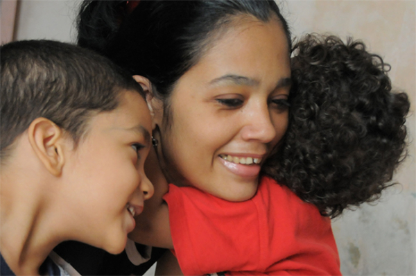 Las nuevas medidas se adaptan a las dinámicas de la familia cubana actual. Foto: Tomada de www.juventudrebelde.cu