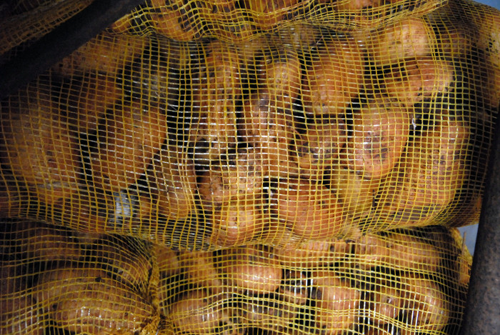 Foto: Otilio Rivero Delgado/ Adelante Papas, pregones, precios entre cubanos