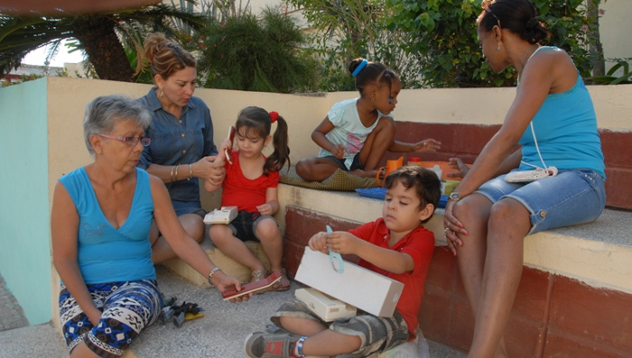 Reconocen avances de programa Educa a tu hijo en Camagüey