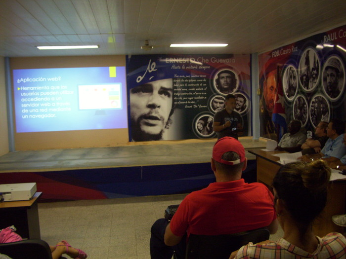 El ponente de Guáimaro impactó con su trabajo.Foto: Del Autor Los eléctricos también innovan y racionalizan