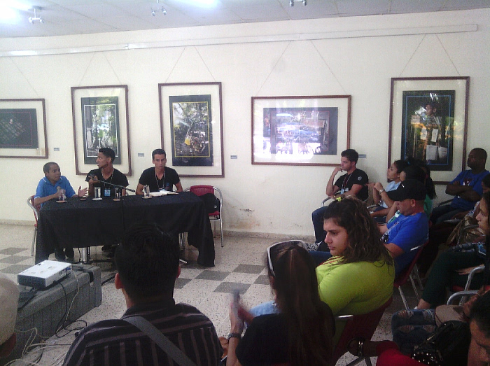 Foto: Yoel Benítez Fonseca/ Adelante Jóvenes apuestan por la paz y contra el imperialismo