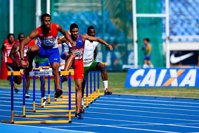 José Luis Gaspar tendrá un difícil compromiso en las vallas largas. Llegar a la final pudiera considerarse un resultado significativo para él. Foto: www.granma.cu Un salto (largo) abrirá para Camagüey el Mundial de Atletismo