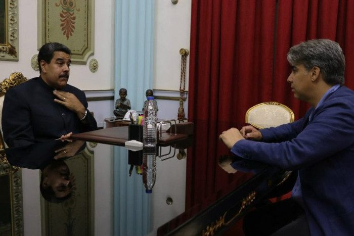 Foto: Tomada de www.eldinamo.clPortal Cultural Príncipe - Cubarte Entrevista a Nicolás Maduro candidato presidencial chileno