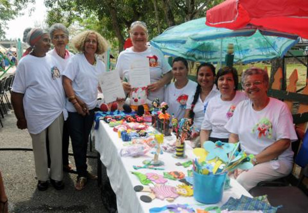 Carsueños: por Cuba, colores y sueños” recibió el Premio Memoria Viva 2016 en la categoría de proyección artística, uno de los reconocimientos más importantes que entrega el Ministerio de Cultura. Foto: Orlando Durán Hernández/ Adelante/ Archivo Hasta Toulouse, Francia, llegará muestra de muñequería camagüeyana