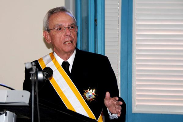 Fotos: ACN Eusebio Leal recibió la Gran Cruz de la Orden Isabel la Católica