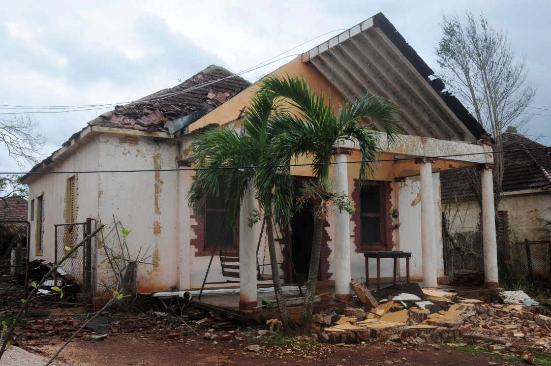 Esta vivienda sólida del batey Jaronú fue impactada por Irma.