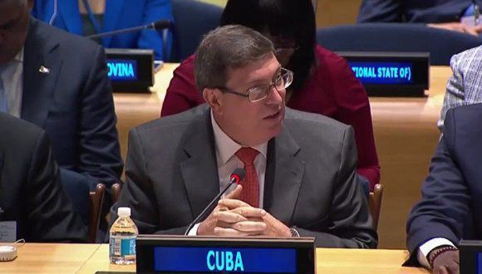 Canciller cubano Bruno Rodríguez Parilla en evento de Naciones Unidos en solidaridad con países afectados por paso del huracán Irma. Foto: @cubaMINREX / Twitter Bruno Rodríguez : “El huracán no doblegó el espíritu de resistencia de los cubanos”