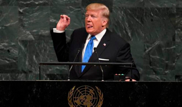 Foto: Tomada de  lapupilainsomne.wordpress.com Trump en la ONU: belicismo y prepotencia